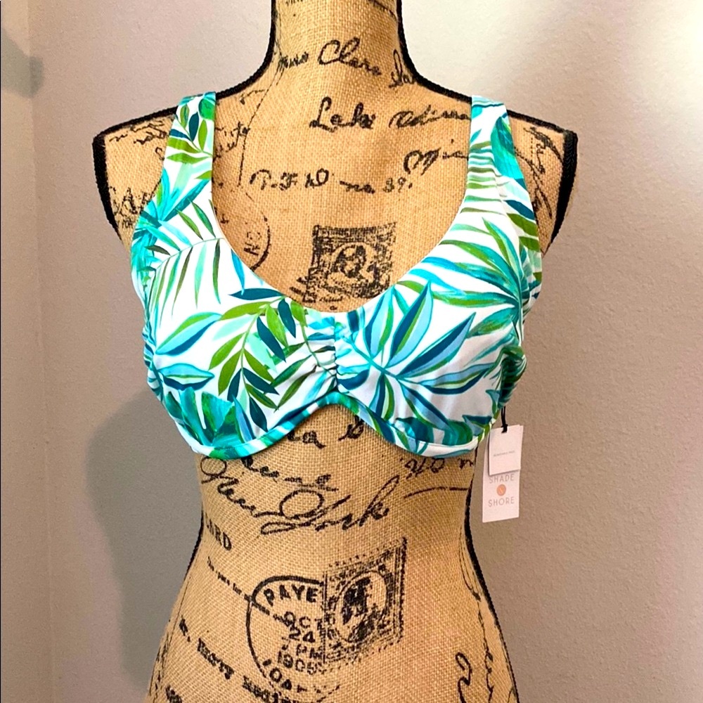 ✨Shade & Shore✨Women's Green Leaf Print Bikini Top